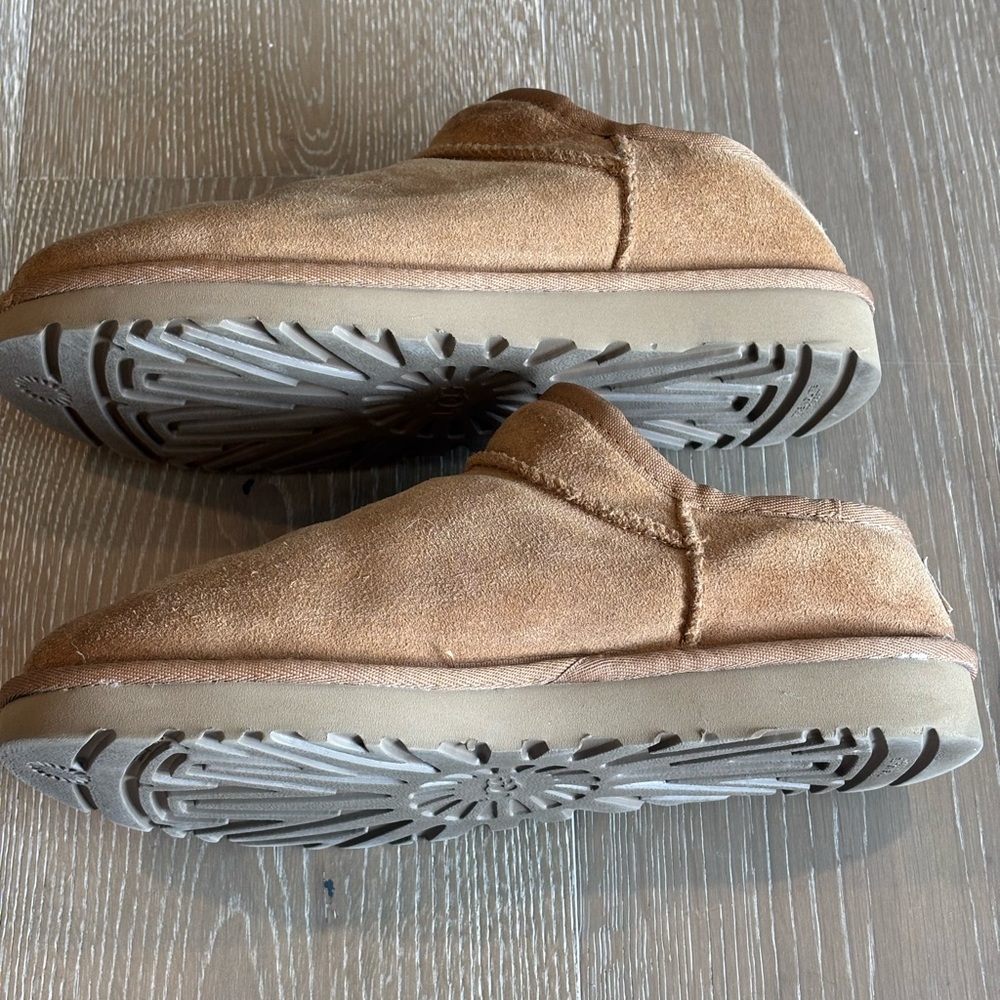 UGG Shearling Lined Boots in Light Beige 084 - Picture 4 of 6